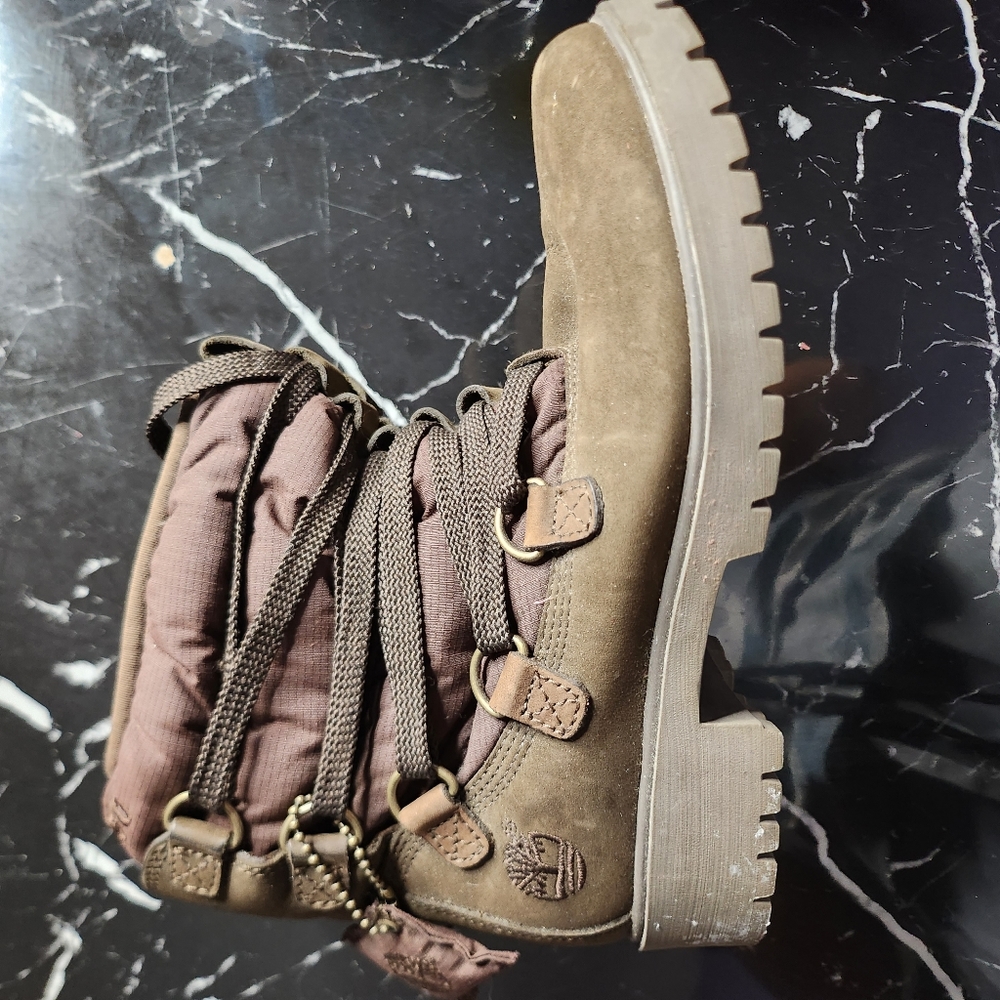 WOMEN'S TIMBERLAND 6" WHEAT NUBUCK FUR LINED 650 B